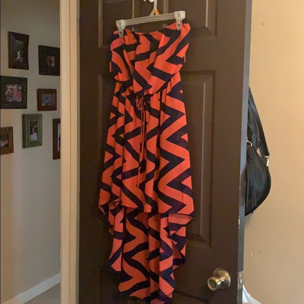 Body central dress. Going to goodwill soon.